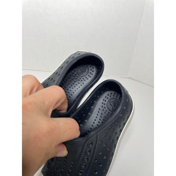 NATIVE Toddler Jefferson Slip On Shoe Size 9 Black - Picture 5 of 7